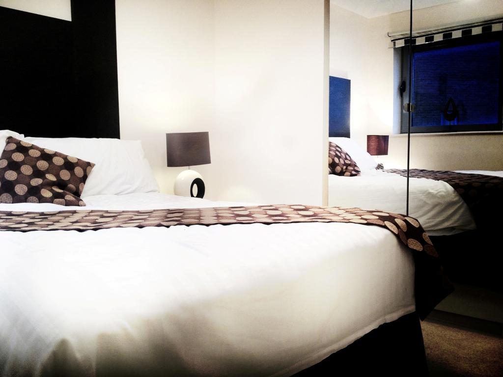 อเล็กซานเดอร์ อพาร์ตเมนต์ ไลม์สแควร์ Apartment นิวคาสเซิล อะพอน ไทน์ ห้อง รูปภาพ
